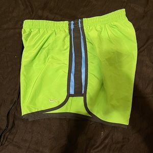 L- Nike Dri-Fit Shorts